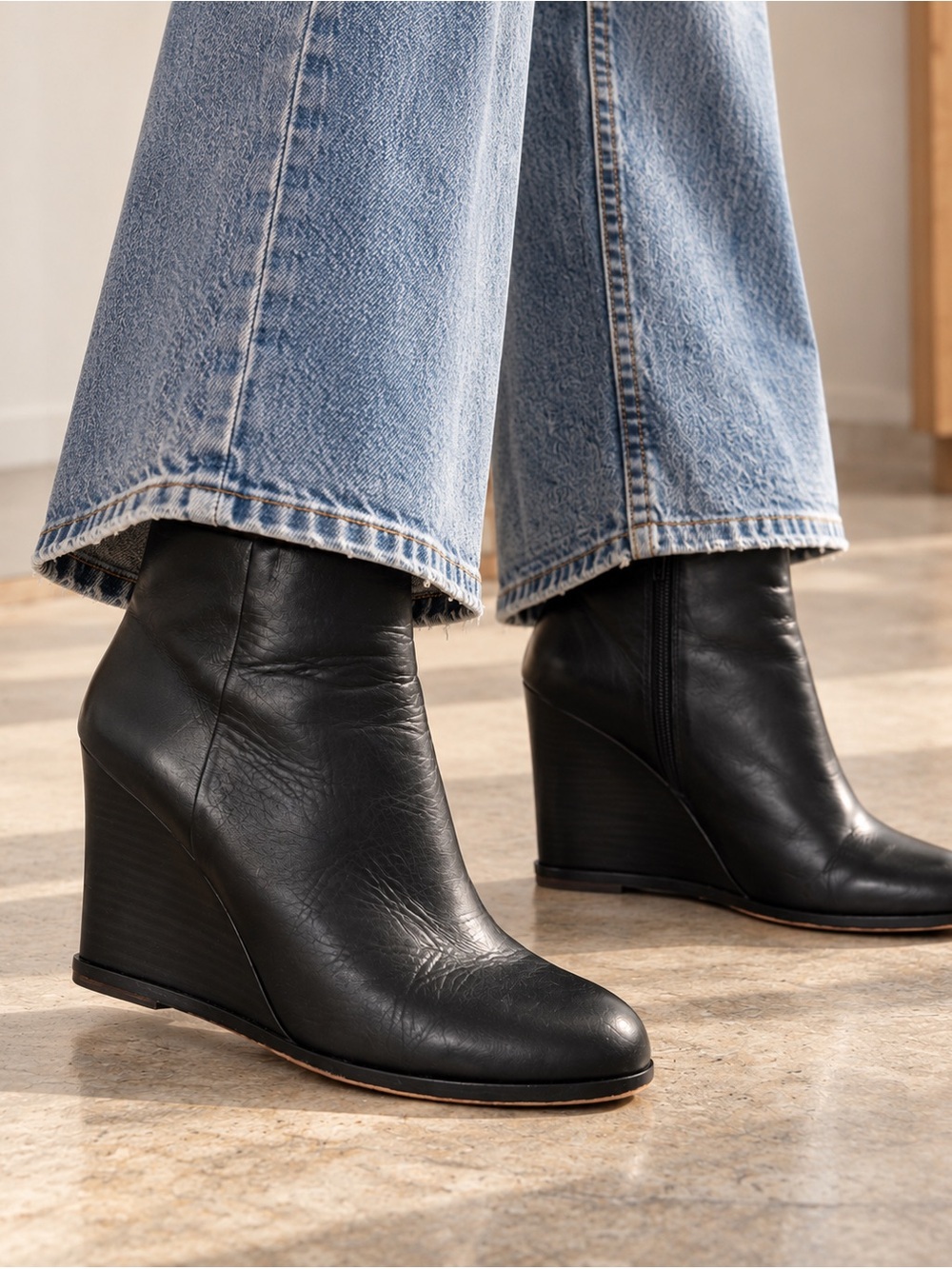 Vince Camuto Gemina Black Leather Wedge Booties Size 9 - Picture 1 of 8